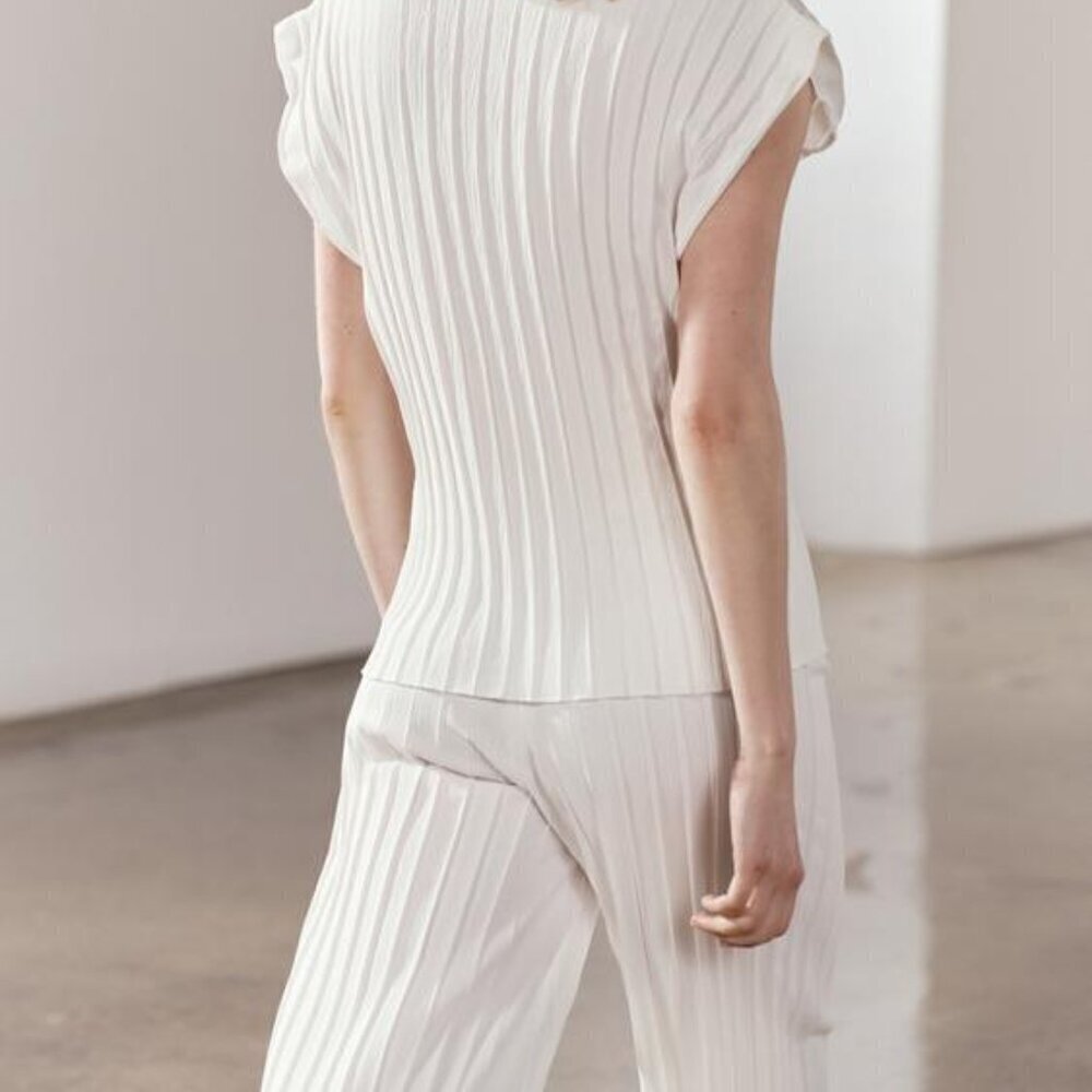 ZARA WHITE HIGH WAIST PLEATED PANTS WIDE LEG - Picture 5 of 10